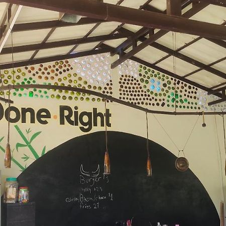 Done Right Hostel Phumi Chrouy Svay Kültér fotó